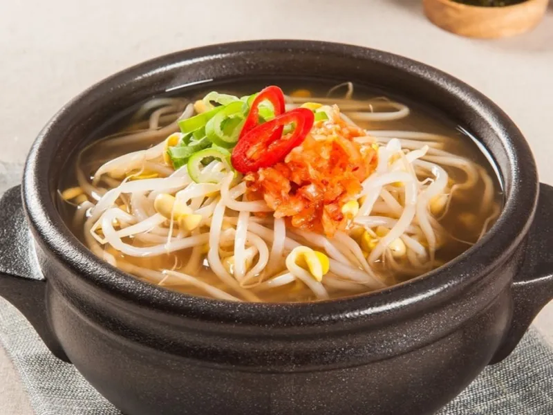 시원하고 맑은 콩나물 해장국 한 그릇 이미지